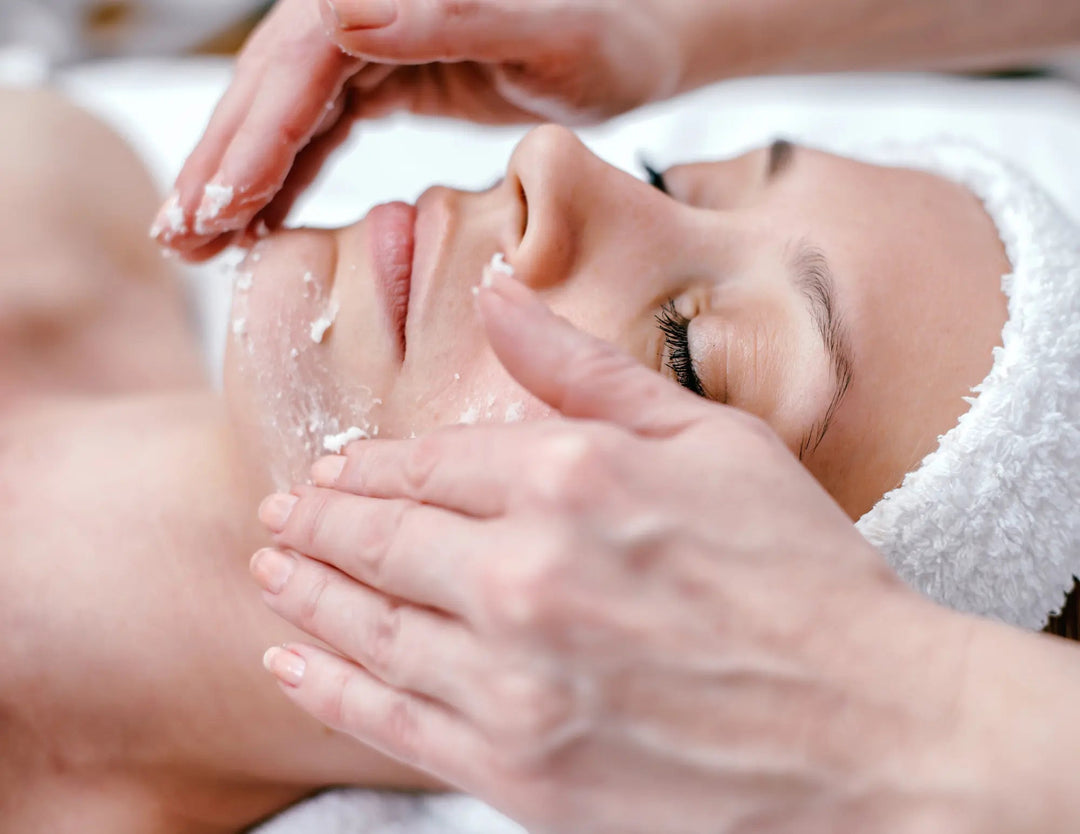 Unlocking Radiant Skin: The Importance of Exfoliation and 8thereal's Mint Exfoliating Facial Polish - 8thereal