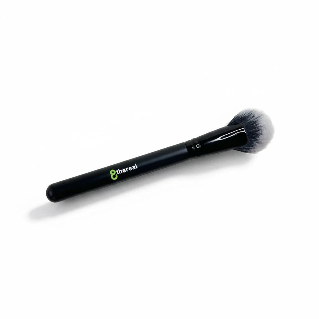 8thereal Cheek Fan Brush with soft synthetic bristles for precise blush, contour, and highlighter application.