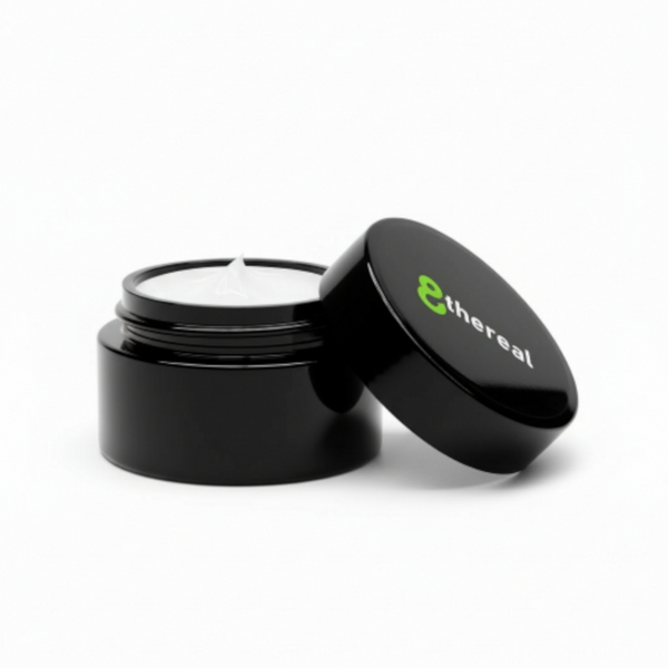 Black jar with a lid featuring the brand '8thereal' on a white background